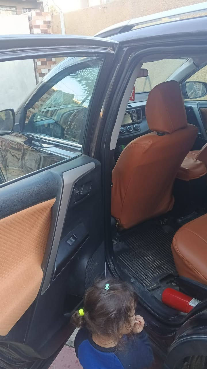 السلام عليكم تويوتا راف فور 2018 لون كرزي رقم انبار دولي 15 الجديد كير مكينة كهربائيات كله جاهزة ومجهزة تدفئة تبريد مكينة 2500 ابو الكف اربعة سلندر اقتصادية سونار بالمنشور للبيع فقط مكلف بالنشر رقم صاحب السيارة *********** و *********** مكانها بغداد بوب الشام سعرها 160 وبيها مجال
