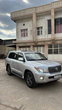 لاندكروزر V8 • ٢٠١٣ • محرك سليم