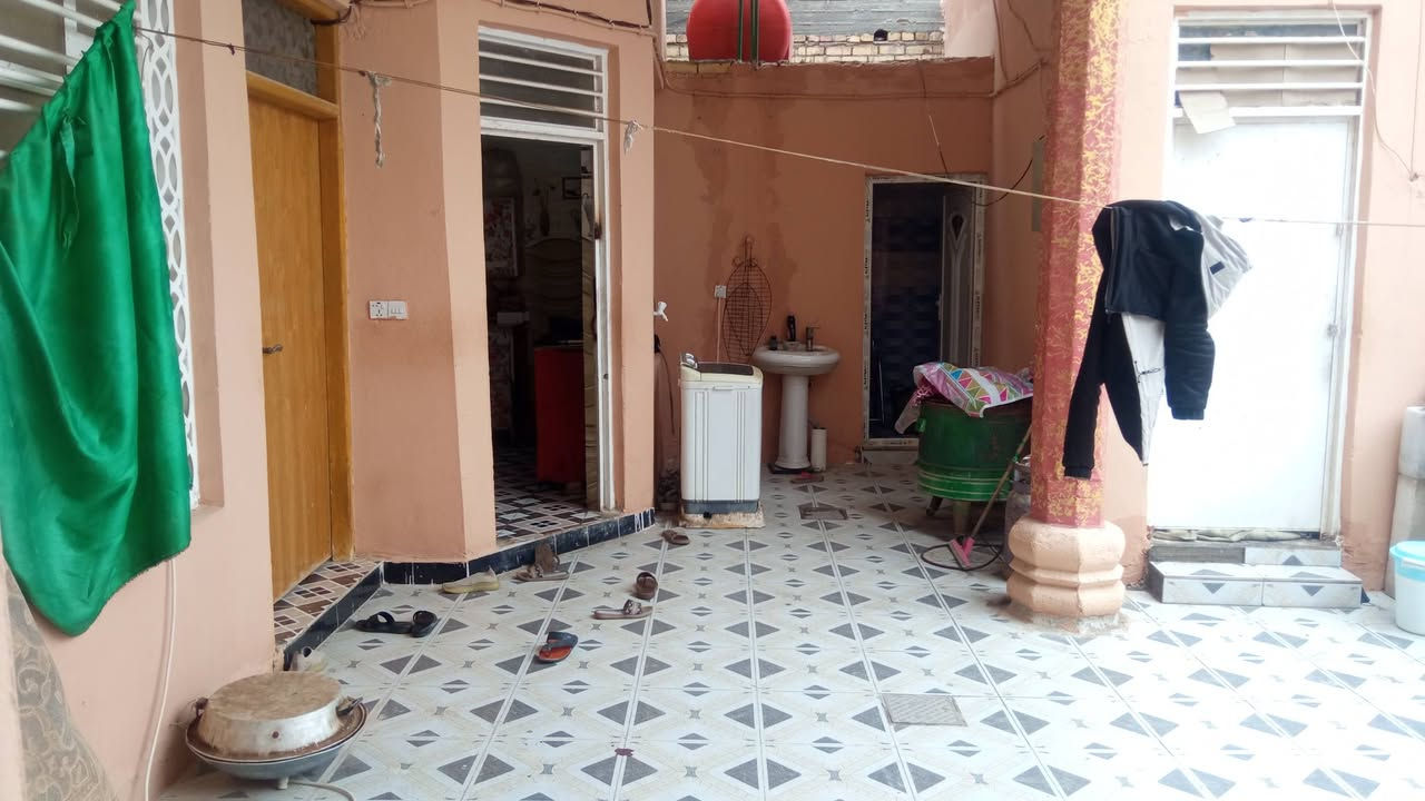 بيت بحي الزهور للبيع فقط مساحه 250 بنيان جديد
+***********))***********
