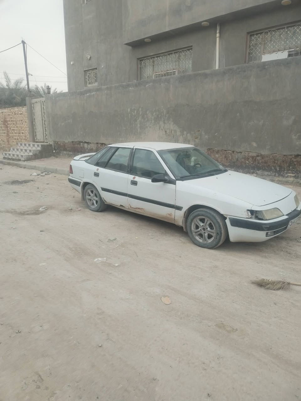 السلام دايو اسبرو رقم انكليزي سنويه ل 29 كير محرك حداديه جدد بيهة بس ذني خياسات البيبان السعر 25 واذا اكو مراوس ***********
