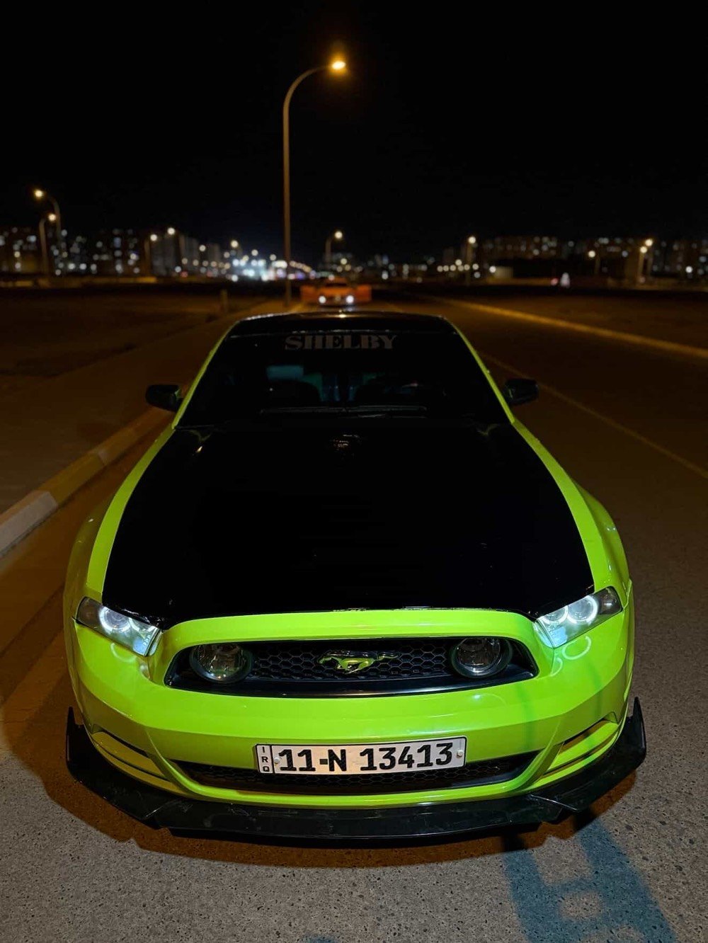 للبيع موستنك 2013 ضربته من امريكا جاملغين ودعاميه كبس سياره لون اسود مغير جماليه اخضر للتصال ***********
سياره عليه برمجه وكزوزات صوته يخبل وعليه داخل كاربون واناره داخليه عليه منضومه زينون عالي ناصي وسويتله ادامه قبل كم يوم وسياره نقصه صدر امامي