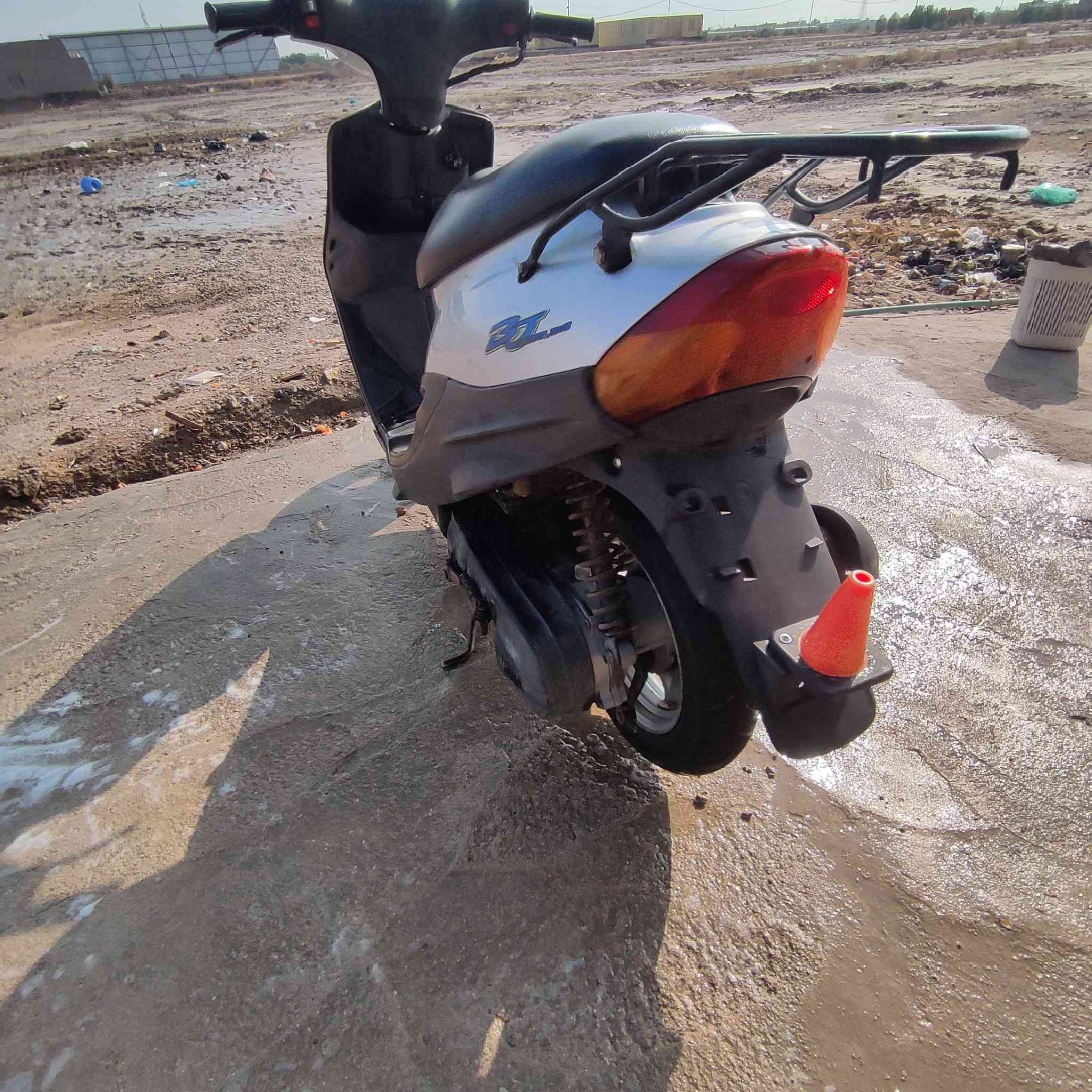 السلام عليكم دراجه بيجي للبيع 
دراجه جاهزه وحلوه سعر خاص 
 رقم تلفون ***********
