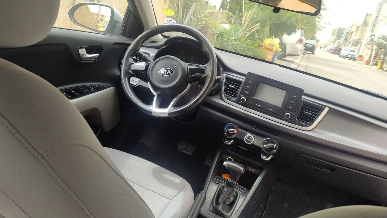 سلام عليكم سياره ريو 2019 خليجي  للبيع رقم وهزه جديد مداور ثاني يوم بيه صبغ اثر جراد السعر 98 لاستفسار اتصال على رقم ***********
مكانه النجف
