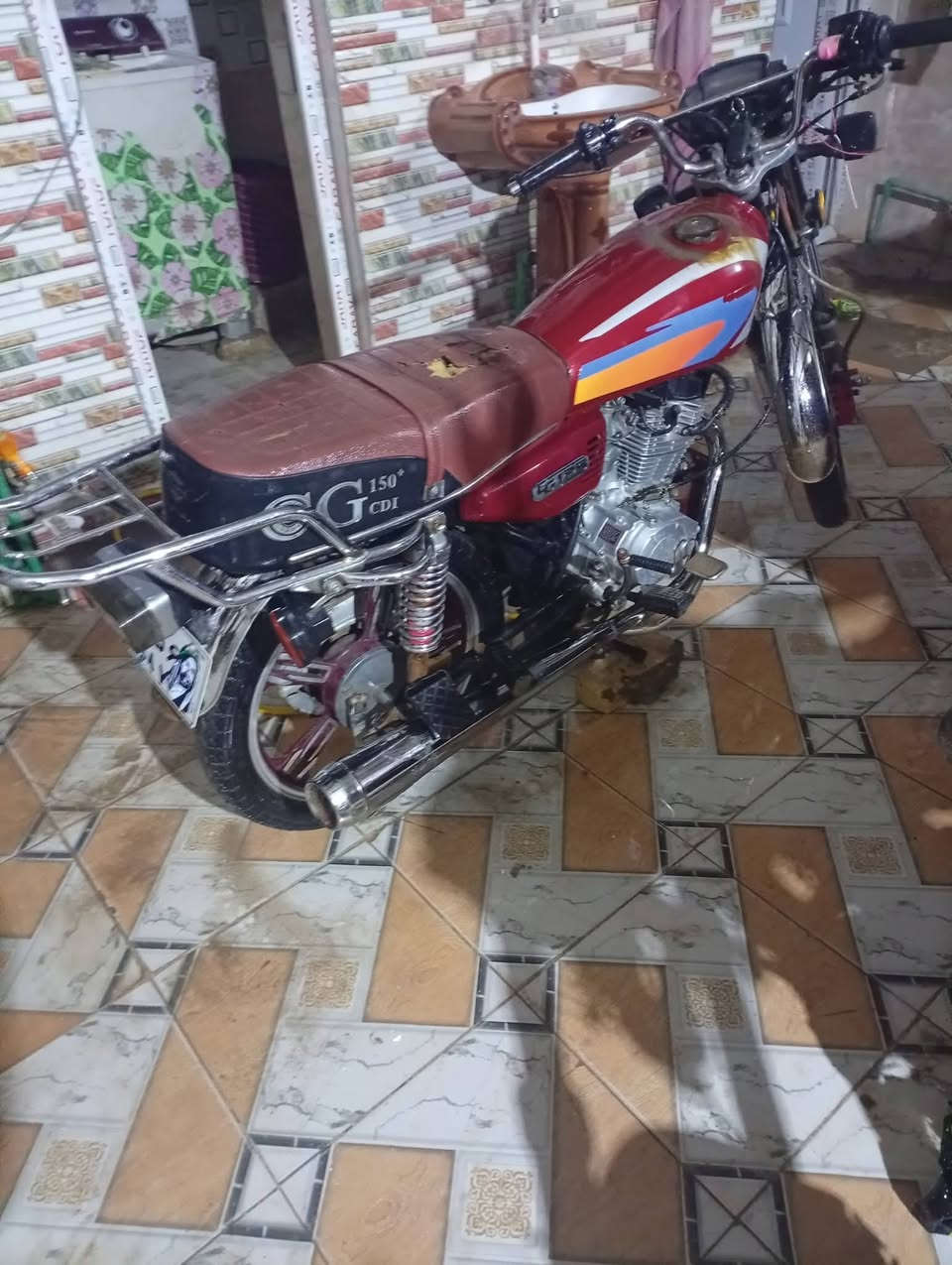 سلام عليكم شباب دراجه لبيع سفانه مكفوله من كلشي مديل 2023 اوراق اصوليه مو سكنر يريده يتصل على هاذا رقمي *********** المكان شارع ستين واني خدمه سعره 750 وبيه مجال الى الناس  الطيبيه
