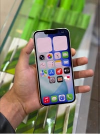 ايفون ١٣ وردي • ١٢٨ • بطارية ٩١