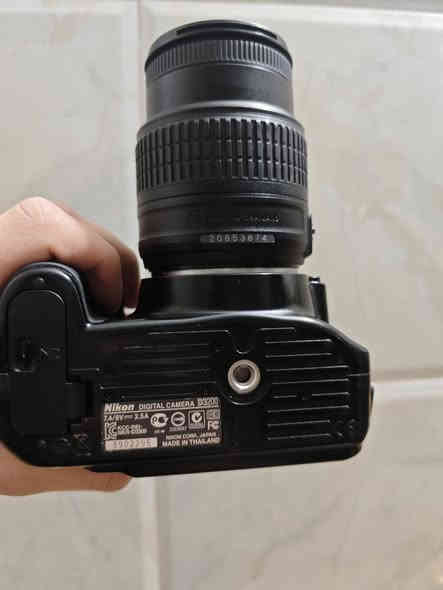 Nikon D3200
عدسة 18-55 ملي

يجي وياهة شاحنة اصلية وبطارية وجنطة ومساحة 32 غيغا

للمصداقية قفل البطارية الاصفر بيه مشكلة ما يكدر يكعد البطارية لوحده بس غطاء البطارية نفسه يكدر فرجاء مهم لا تضيع الغطاء

السعر 225 الف وقابل للتفاوض شوية

يا تجي لموقعي(بالحلة حي الحكام ورة مول الحسن) يا توصيل بس ما مضمون لأن الصراحة اول مرة حجرب توصيل منتج بس ان شاء الله خير

 الرقم *********** موجود وتساب
