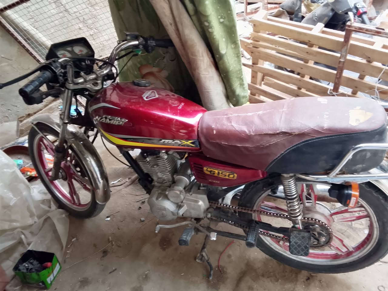 السلام عليكم دراجة سيفان للبيع أوراق اسكنر مديل 20220محرك خير من الله
سعره 400, وبيه مجال نقص باتري واير سرعة رقم الهاتف ***********
