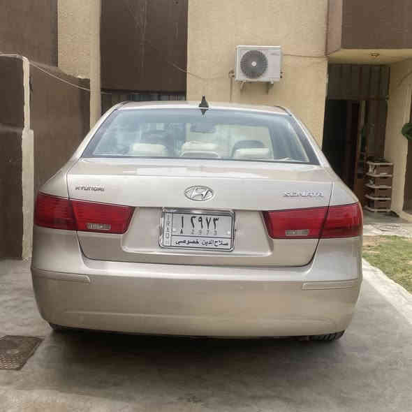 السلام عليكم سوناتا موديل ٢٠٠٩ أمريكي محرك ٢٤٠٠ بيها صبغ جاملغ  خلفي بدون داخل سياره جاهزه محرك كير طخم تايرات صدر تبريد فول مواصفات لمتد سلايت كشن كهرباء داخل صاج شرط حتا الدعاميات بدون صبغ السعر ١١٥$ وبيها مجال شي قليل اذا مقدمه ٨٠$ والباقي بل شهر هم يرهم كلشي بسعرو  للاستفسار *********** مو شراي وادور سوالف لا تتصل
