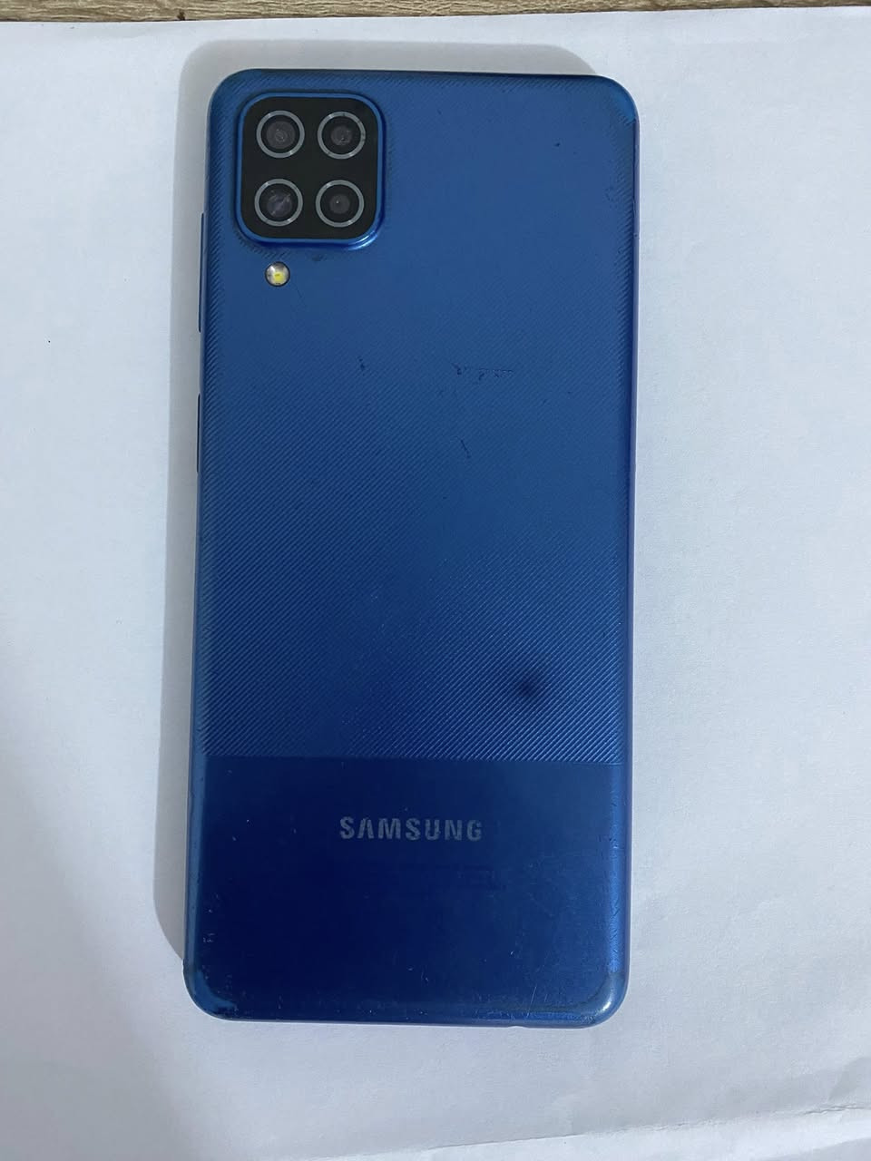 سلام عليكم A12للبيع
ذاكرة ٦٤ دبل سيم كارت بطارية ٥٠٠٠ملي أمبير

بي كسر بلشاشة مامءثر على المس

مكاني حله أبو غرق

السعر ٦٠ وبي مجال 

الرقم***********
