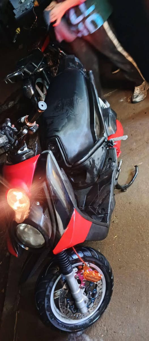 سلام عليكم دراجه سكنس جبلي للبيع دراجه نضيفه و مابيها اي نقوصات الشراي يتصل العنوان فلكت سلمان باك     ***********.    السعر مليون و 150. بيها مجال
