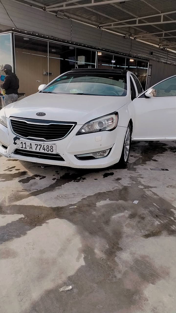 سلام وعليكم كادينزا موديل 12 سياره جديده فول واحد ع واحد جاهزه خليجي بيه 3قطع صبخ تخريب شراي تصل ***********
