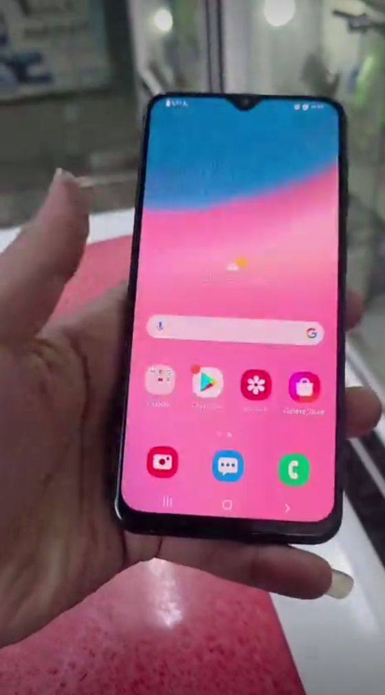 السعر 80 ويوجد توصيل لجميع محافظات العراق 
سامسونج A30S جهاز نضيف جدا ومكفول 
ذاكرة 128+4
كامرة خلفية 25 +8+5 ميجا بكسل 
وكاميرا أمامية 16ميجا بكسل 
بطارية 4000 ملي امبير 
يشغل 60 فريم ببجي


**إذا كنت صاحب هذا الإعلان وتريد حذفه لأي سبب، رجاءا أرسل رسالة إلى الدعم الفني**