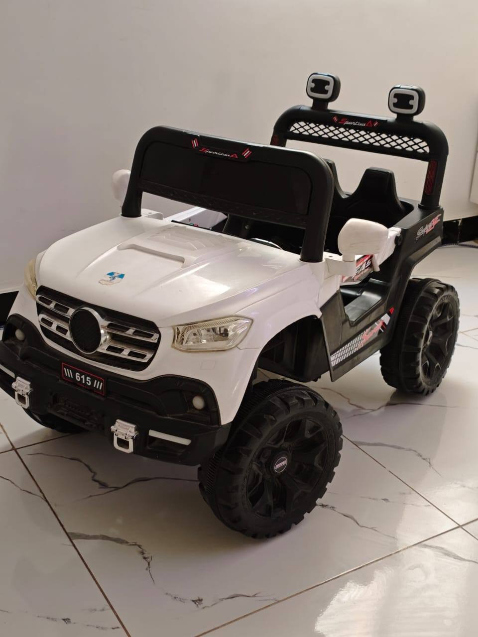 سياره نضيفه اريدها  ب٥٠ قفل
***********
