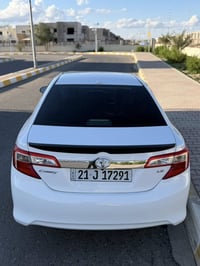 تيوتا كامري موديل ٢٠١٢  رقم سليمانيه  مواصفاتLE تحكم ستيرن  كرسي كهربا...