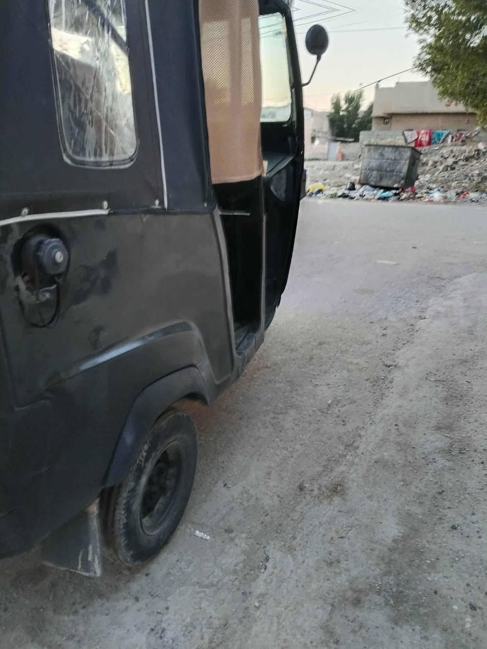 سلام عليكم تكتك للبيع اوراق مكينه تيفيس جديده بعدهي زيرو ماشايله ولا  نفر واحد موديل 19 جاهزه للشغل مانقصهه برغي السعر 3 مليون مكاني بابل السكندريه السفسار ***********
