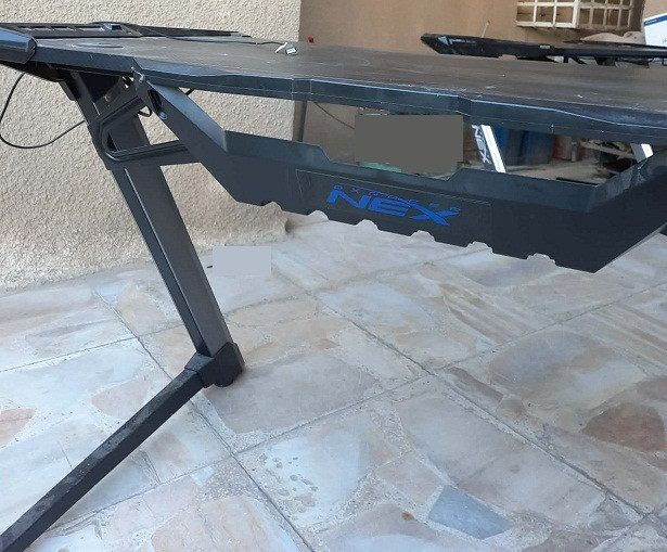 منضدة العاب ( كيمنك دسك ) نوع (DXRacer NEX Gaming Desk  ) ،  قياس 60 × 115 سم ، ارتفاع 75 سم  ، مستعملة ، صالحة للاستعمال ، العدد / 2 ، سعر المنضدة الواحدة 75  الف دينار ، الموقع بغداد ، حي الجامعة


**إذا كنت صاحب هذا الإعلان وتريد حذفه لأي سبب، رجاءا أرسل رسالة إلى الدعم الفني**