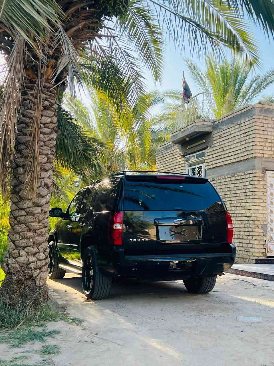 تاهو موديل 2007 LTZ
فول واحد ع واحد 
كشنات تدفىه تبريد 
تبريد ثلج 
ريموت عن بعد 
جنطه كهرباء 
تايرات جديده صدر جديد 
فتحه 
بيها مواصفات هواي فول بعد 
للبيع 
كير مكينه كفاله 

سياره كلش حلوه  جديده تصليح بنيد فقط 
سعرها ١٨٠ وبيه مجال 

رقم مثنى باسمي 

‭***********‬
