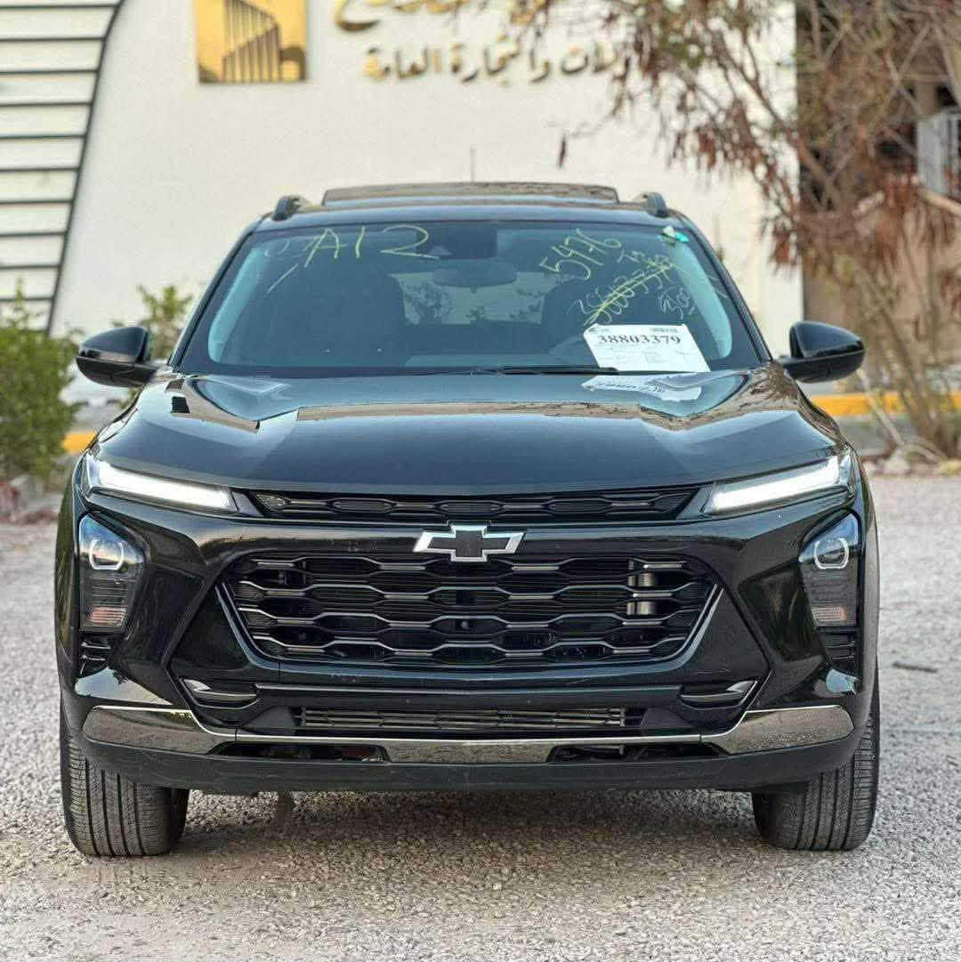 السلام عليكم
Chevrolet Trax موديل 2024 
ماشية 40000 الف 
حادثه موضح داخل المنشور 

* دعم Apple CarPlay وAndroid Autoلاسلكيًا.
* كاميرا خلفية.
* تشغيل السيارة بزر.
* مصابيح LED.
* نظام تثبيت السرعة 
    * التحذير من الاصطدام الأمامي.
    * المساعدة في البقاء داخل المسار.
    * التنبيه عند مغادرة المسار.
سياره حلوه أفول شي بالتراكس 
***********
السعر 155
