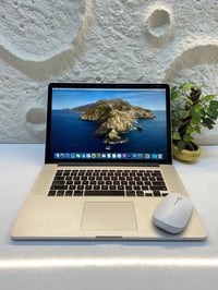 Macbook Air 13.3 M1 بۆ فرۆسشتن CPU: M1 Ram: 8GB Storage: 256GB Battery...