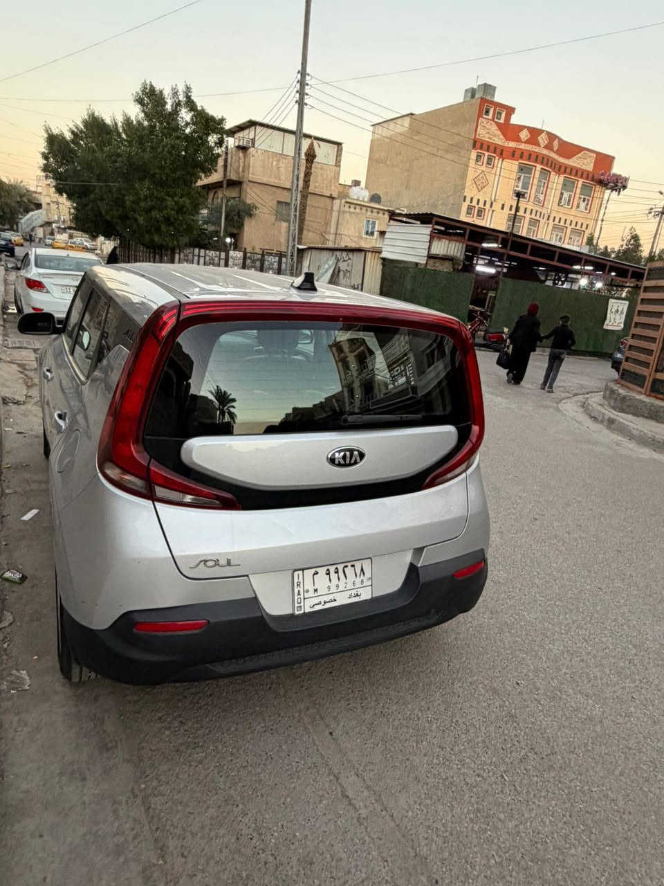 السلام عليكم 
كيا صول موديل ٢٠٢٠ 
محرك ٢٠٠٠ دوش
حادث موضح بالصور 
ماشية ٦٩الف رقم بغداد باسمي والتحويل ثاني يوم 
ملاحظاتها عدا الحادث جراد بالبونيد ورصعة بالجاملغ الايسر 
الخلفي موضح بالصور 
السعر المطلوب ١٣٥ بيه مجال حك الجية 
بغداد حي العامل  ***********
