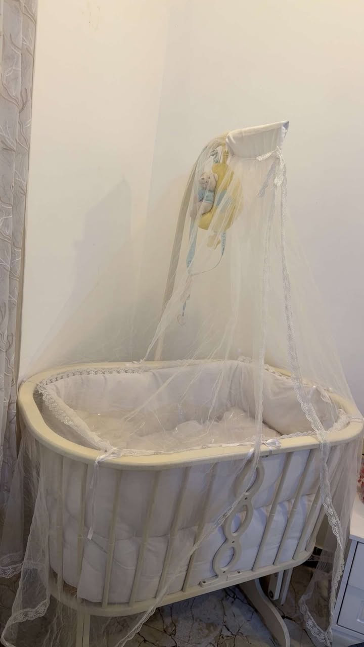 سرير طفل كامل فراش والملحقات  مالته  من عمر اشهر  لحد عمر ٤ سنوات اخو الجديد غير  مستخدم كبير  السعر ٧٠ قفل علمآ اني مشتريته ب ٢٥٠  العنوان الشعب


**إذا كنت صاحب هذا الإعلان وتريد حذفه لأي سبب، رجاءا أرسل رسالة إلى الدعم الفني**