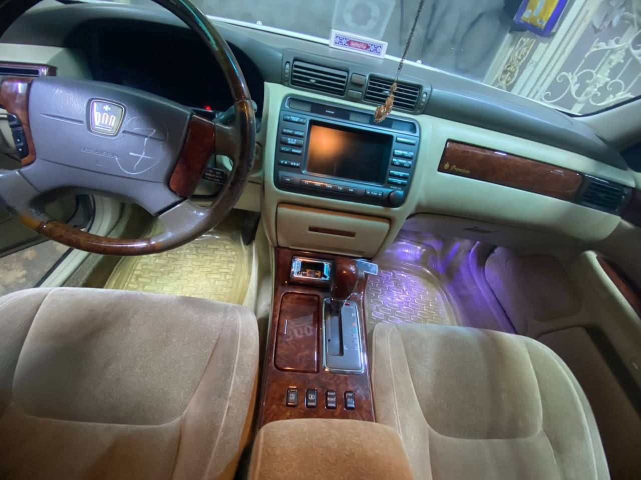 السلام عليكم سياره ملكه جنون ادوات ادوات بيه استماره حجز تسجيل السياره فول مواصفات اريع دكم بانوراما سياره بل كارتون السياره كفاله عامه عراق السعر 100 وبيه مجال العنوان البصره الجزيره شط العرب رقم الهاتف ***********
