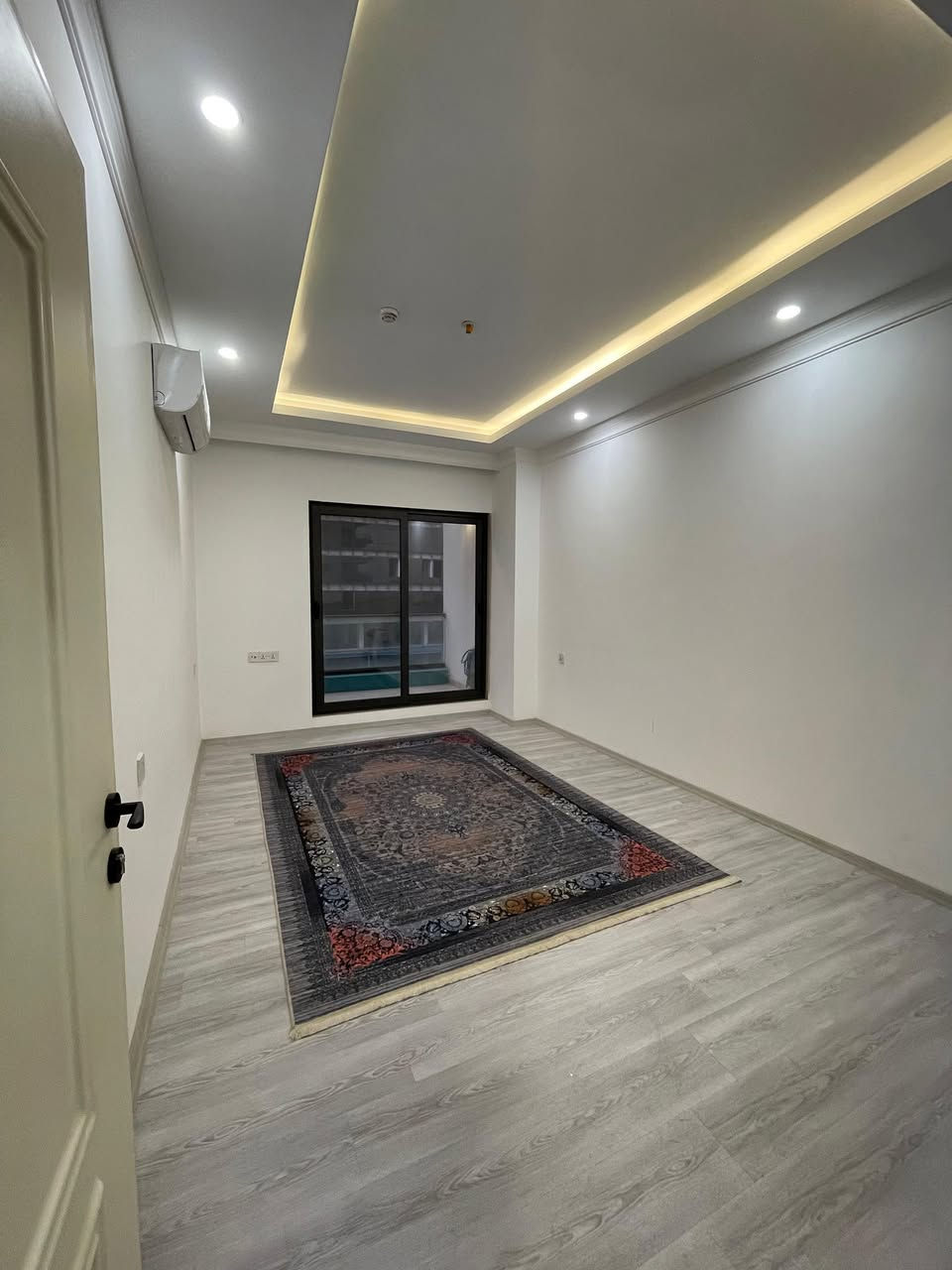 شقة للإيجار فى مشروع واو تاورز 
--------------
شوقە بۆ کرێ لە پرۆژەی واو تاوە 

مساحة ٩٠ متر.        رووبەری ٩٠ مەتر

مباشر علی شار ١٠٠متر مقابل جامع جیهان 
-------
راستەوخۆ لەسەرر شەقامی ١٠٠ مەتری بەرامبەر زانکۆی جیهان

٤٠٠$ 
📞***********
