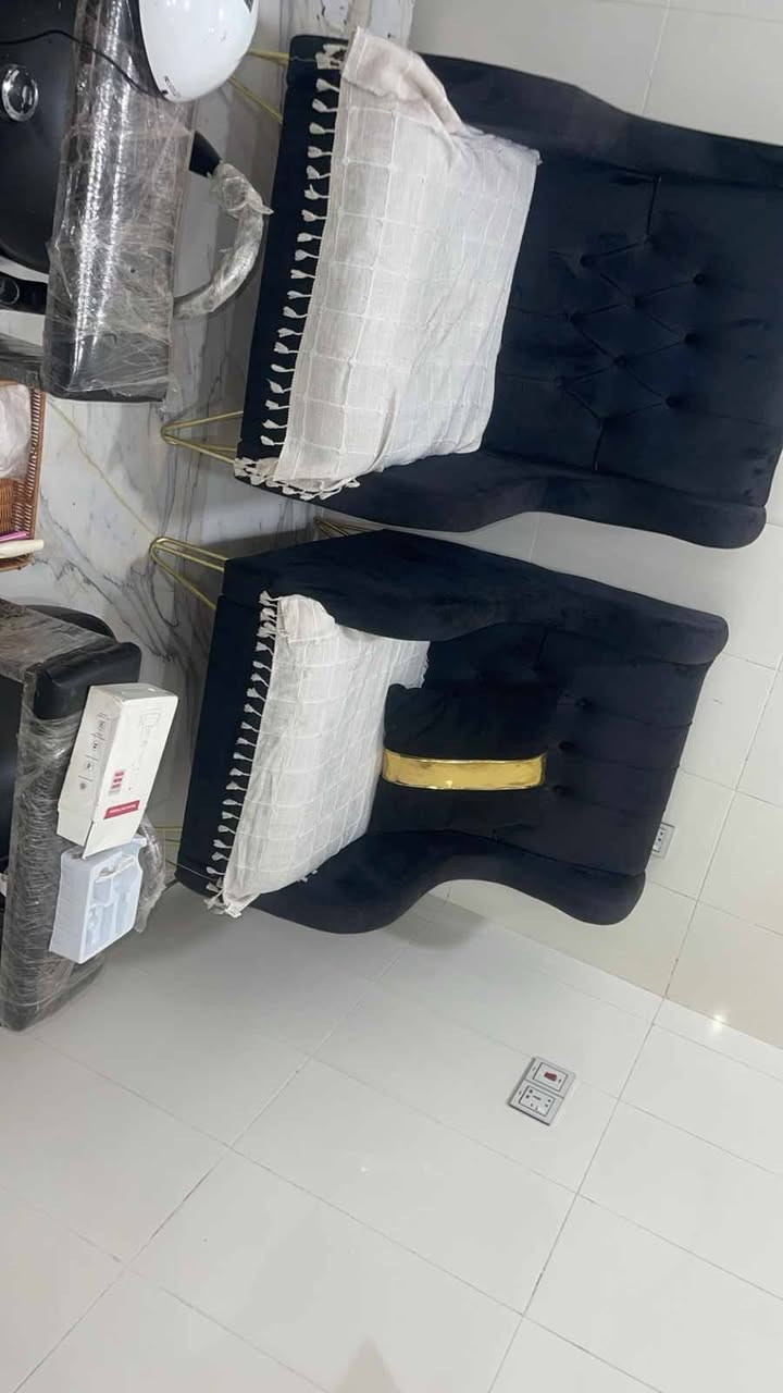 للبيع كاونتر 3 قطع 250 عنوان بغداد حريه 
تخم 250 بغداد حي العامل


**إذا كنت صاحب هذا الإعلان وتريد حذفه لأي سبب، رجاءا أرسل رسالة إلى الدعم الفني**