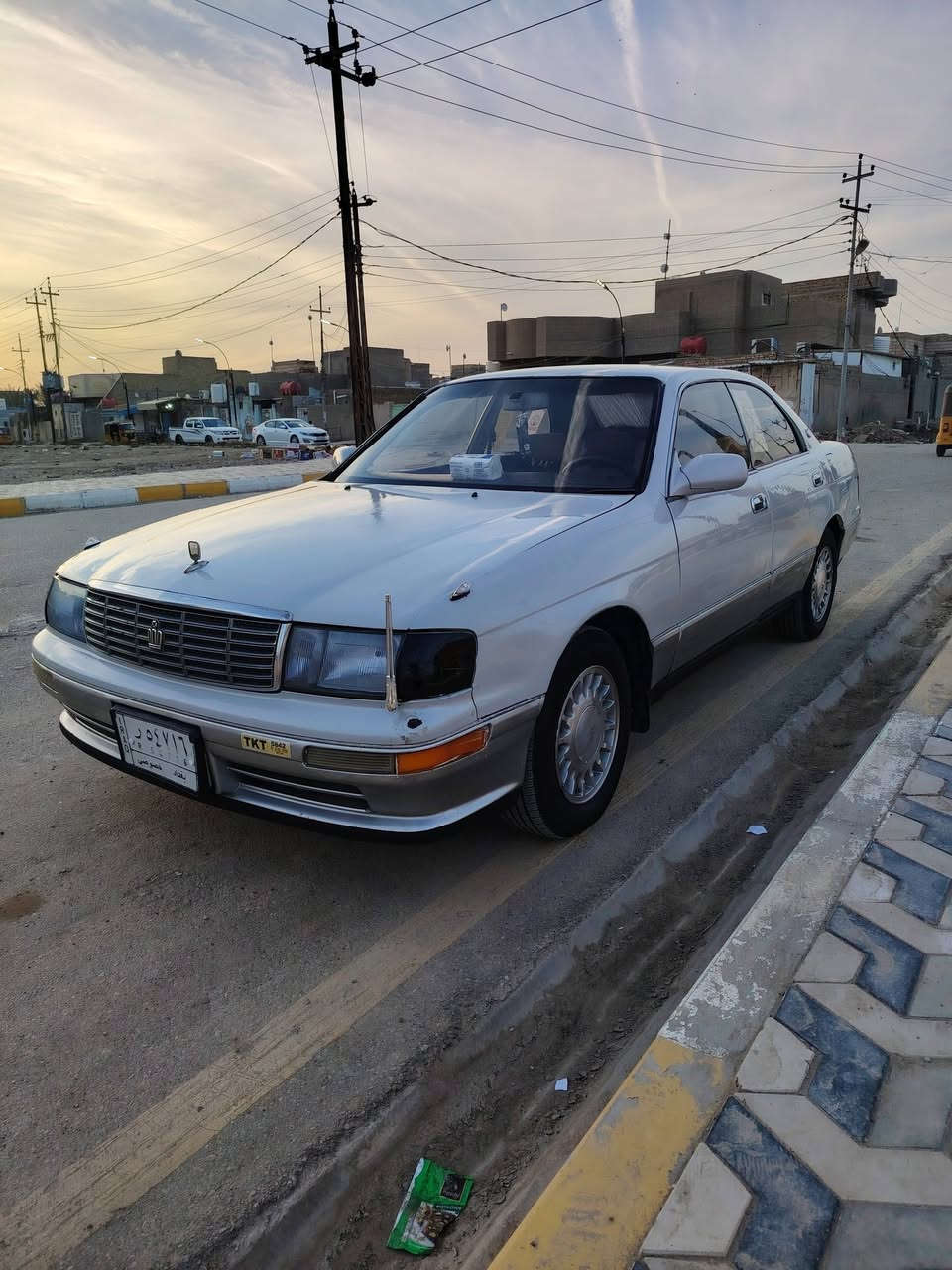 كراون بطه 1994
مكفوله من الضربه والكص ونقل الجثه والعيب الشرعي 
سياره جاهزه كير مكينه تبريد تخم تاير حداده 
رقم بغداد مشروع وطني
السعر 57
*********** 
***********
