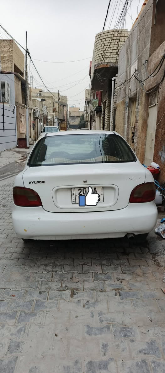 السلام عليكم للبيع هونداي اكسنت مديل 1996 كير عادي كهربائيات شغاله رقم ديالى بأسمنه شرط التحويل كير محرك مكفولات سنتر لوك باتري جديد كلج جديد  جام امامي كهرباء شغال مسجل بلوتوث مكاني بغداد سعرها 27 وبيها مجال رقم الهاتف ***********
