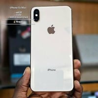 شباب آيفون اكس sماكس ابيض ذاكره ٦٤ بطاريه ٨٠ الجهاز وتر بروف كفاله مام...