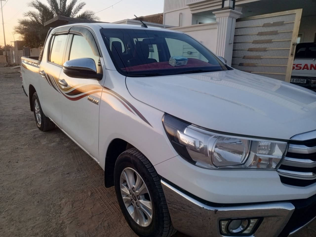 السلام عليكم 
بيكم تيوتا هايلوكس موديل، 2021 اوتماتيك
 كويتي ساير ///مكفول /// 
كماليات جديده دوشمه كشنات اصليه كاعيه مغلفه غلاف شغل درجه اولى، وسياره محافظ عليها حيل
شرط تراي زيرو
شادلها بصمه اصليه باربيل بشركه نظام ترحيب وتشغيل عن بعد  سياره فقط بيها ملاحظه وحده يم بكلايت خلفي عكس سايق باقي كفاله من كل شي 
رقم اربيل بسامينه تحويل ثاني يوم 
العنوان الانبار قضاء هيت 
السعر، 255وبي مجال
***********
