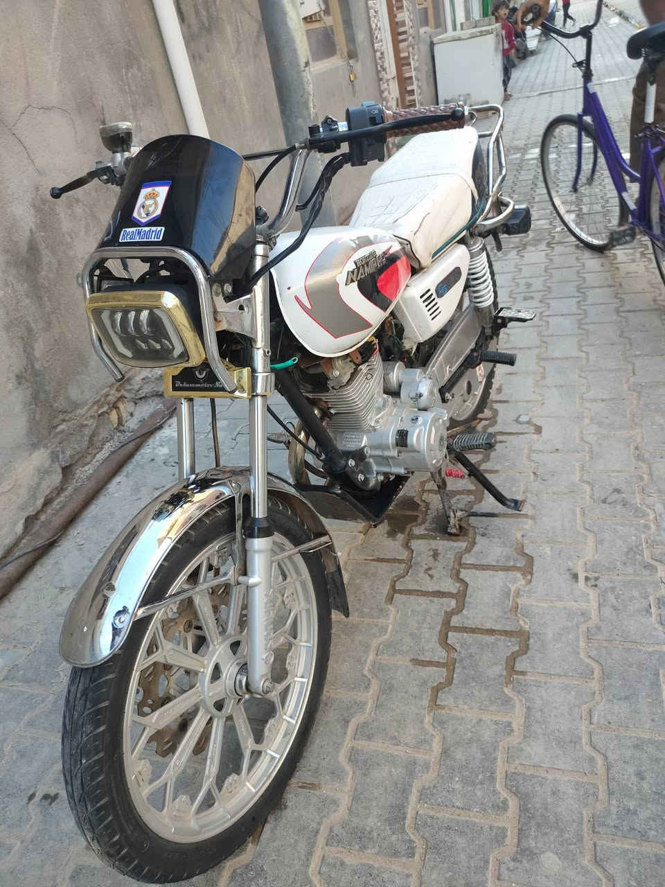 سلام عليكم سيفان مديل 25 اوراق سكنر كامله كهربائيات سلف كله شغال مناقصه شي السعر خاص  او اتصال مكاني سماوه *********** واتساب
