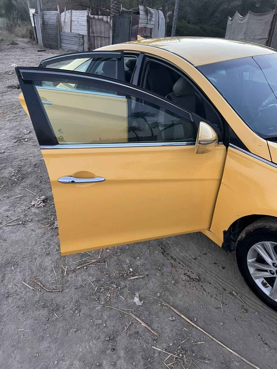 السلام عليكم 
سوناتا 2011 سياره جاهزه من كلشي حداديه 100‎%‎محرك 2400 GDI محوره غاز رقمها بابل 
مصفره هيئة وغرامات مكاني بابل سعرها 95وبيه مجال 
للاستفسار ***********ممتواجد ع نت
