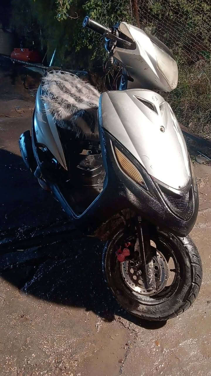 ماكس ١٤٠كلهه بلاديه كبيرته مكينه كفرات  ناعمه شلعه معدل دهن جديد لا نضوح لا تبخير لا صوت  نكره بكل وقت  خير من  الله سعر ٢٥٠   المكان الغزاليه شاري يتصل مزجر وتساب
***********
