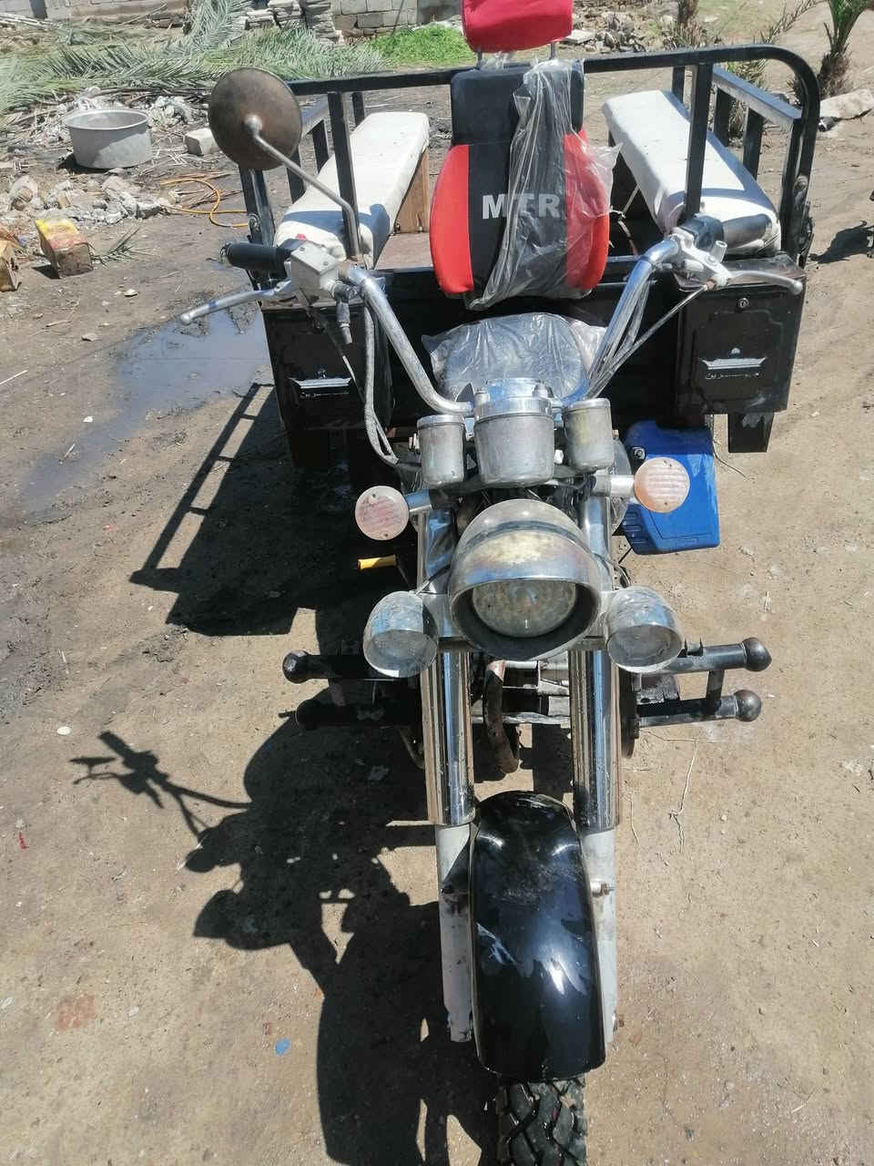 سلام عليكم ستوته مديل 21 أوراق جبرين محرك بلادي كلشي شغال اكسن مقفل تايرات خطه مليون و750  وبيه مجال مكان كوفه رقمي ***********
