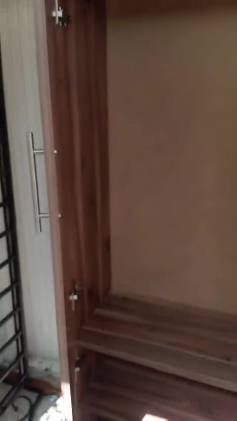 غرفه تركي شبابيه جدبده مستخدمه شهر فقط السعر ١٧٥ الف عنوان كريعات ***********
