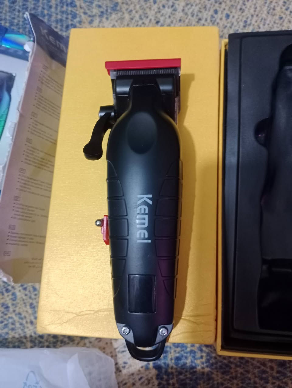 السلام عليكم اغراض شي ان امزون للبيع
الاسعار على الصور 
***********
