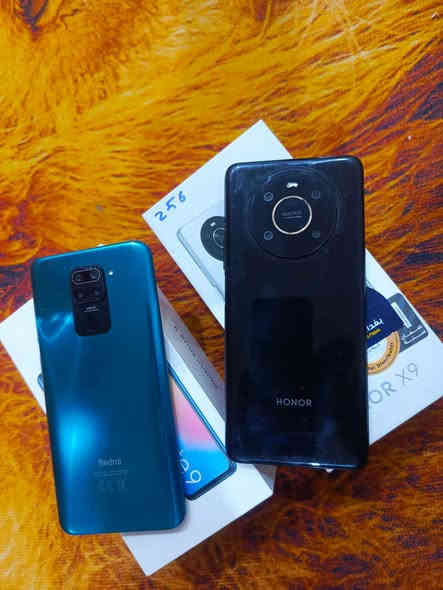 السلام عليكم أجهزة شرط الضمان والنظافه جهاز هونر x9  ذاكره ٢٥٦ مع كارتون فقط سعره ٢٢٠ وجهاز ريدمي نوت ٩  ذاكرة ١٢٨ مع كارتون سعرة ١٣٠  الاتصال ع رقم أو واتساب ***********
