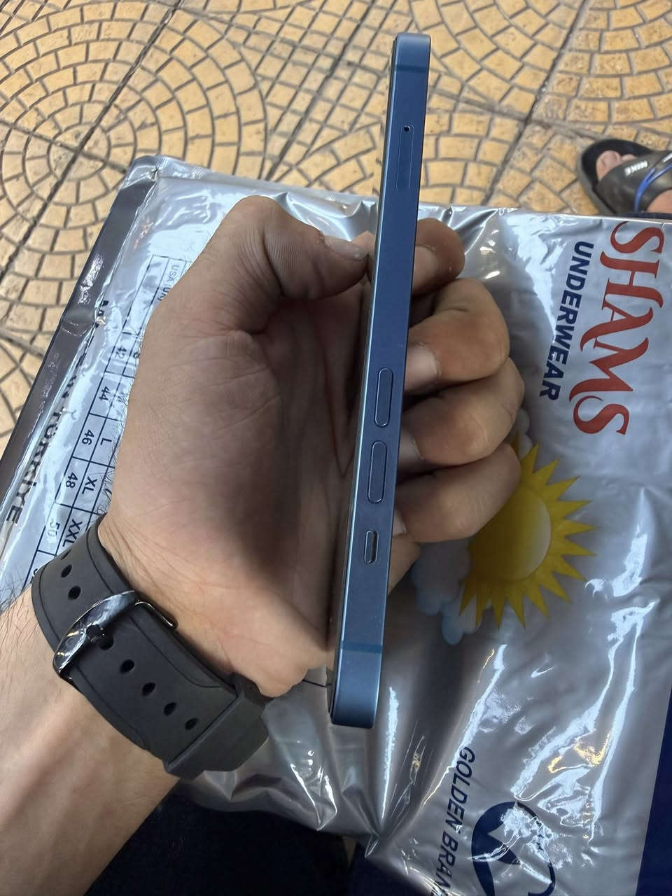 آيفون للبيع
آيفون 13عاي ذاكرة 128 دبل سيم السعر375وبي مجال حك جيتك العنوان موصل جانب الأيمن لاستفسار اكثر الاتصال بل رقم***********
