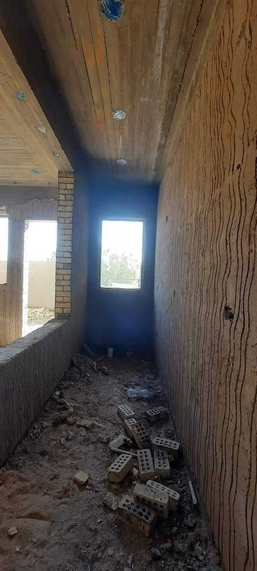 يا الله السلام عليكم اني لباخ جص وسمت وطلس ولط ونثر متر كباله يوميا اخوكم سلام  العنوان نجف بي واتساب ***********
