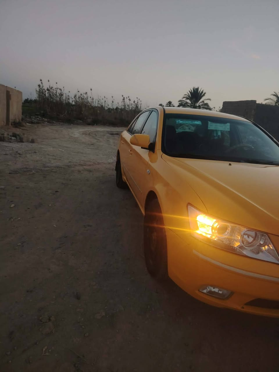 سلام عليكم للبيع سياره سوناتا موديل 2009 سياره جاهزه مكفوله حداديه جديده تخم تأير جديد سياره مصفره بل بحث السعر 94 وبيها مجال رقمي ***********
