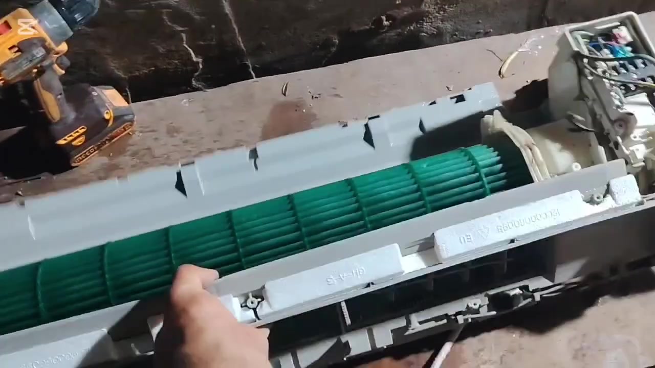 تم بحمد الله غسل وتنصيب سبلت كري طن في منطقة رحمانية الشعلة 
***********
***********
