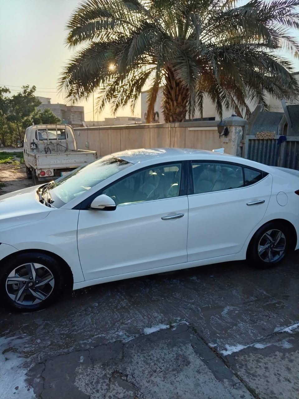 النترا ٢٠١٨
٢٠٠٠ دوش 

باسمي 

رش قطعتين باب وجاملغ 

ماشية 83 الف ميل 
رقم بغداد ناشر الحادث 

***********
