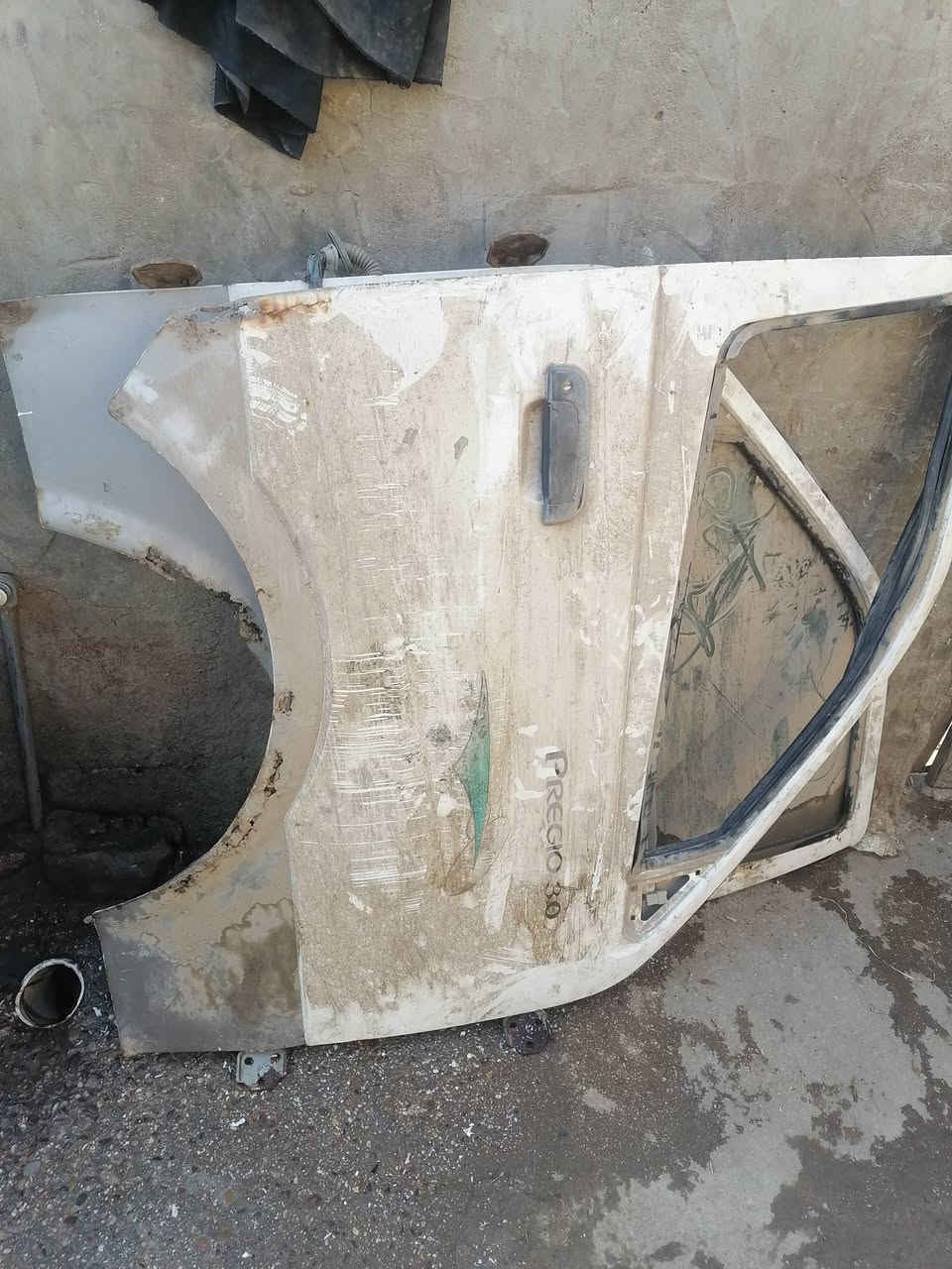 سلام عليكم غراض بريجو للبيع دعاميات وزوج بيبان وماصدات منغوالي البيع المكان حله نادر ***********
