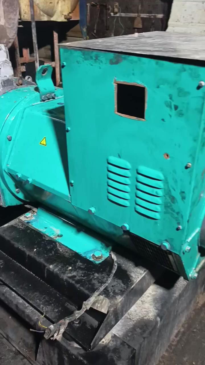 سلام عليكم بومه 94قبق حديد مكينه لاتبخير ولاتنقيص توليد 250بلادي سعر 46 للاستفسار***********
