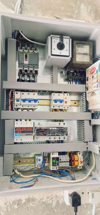 كهربائي متفرق نتصل 07890400970