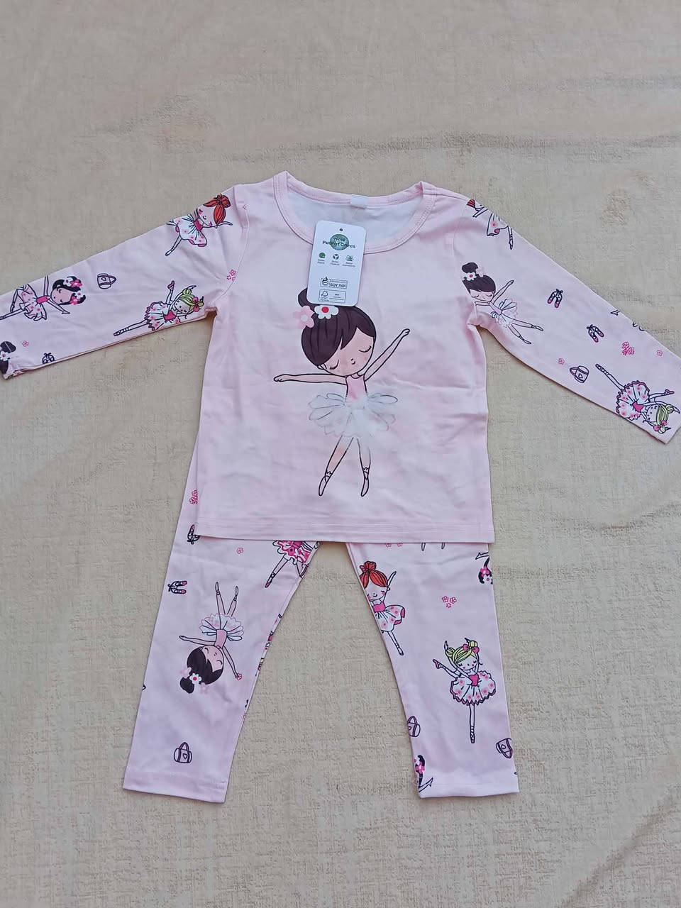 تراك بناتي متوفره اخر قطعتين 
السعر بلاااااش 🔥 بلاااااش 
السعر 5 الاف 
حجز والاستفسار واتساب 
***********📱
يوجد خدمة توصيل 🚕 
محافظات 5الاف 
بابل المسيب 3 
المسيب حي العسكري 🏍️ مجاني
