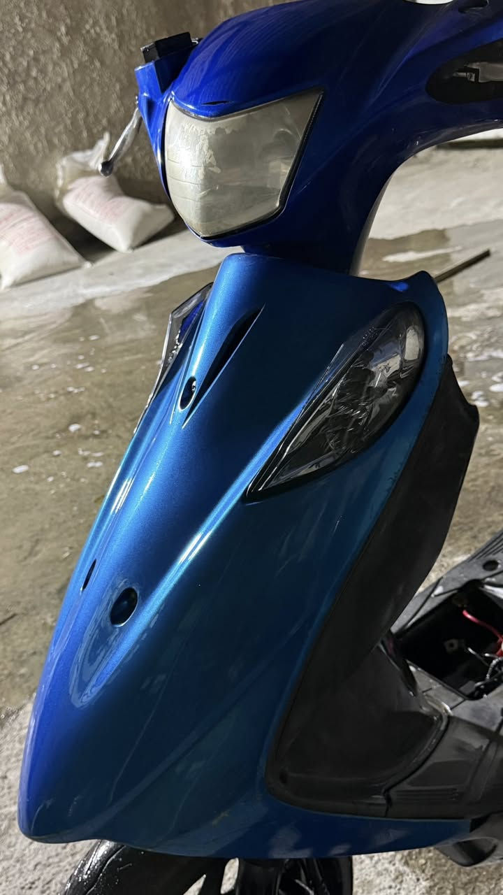 سلام عليكم ادرس ياباني للبيع أو مراوس ماكس عدله 120 شلعه معدل نقصها كلوبات اشاير وبريك خلفي  باتري وبلك وجوزه فقط وشويه ترتيب دراجه حلوه ونضيفه   محلك خير من الله السعر ٣٠٠وبيه مجال بسيط تواصل وتساب 
مكاني بغداد الجديده ***********
