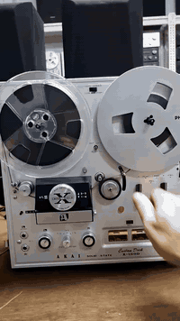 AKAI X - 150
تیب بكرة دك اكای 
نظیف و شغال 7 انج 
یوجد توصیل . مكانی اربیل 
واتس اب / ***********
